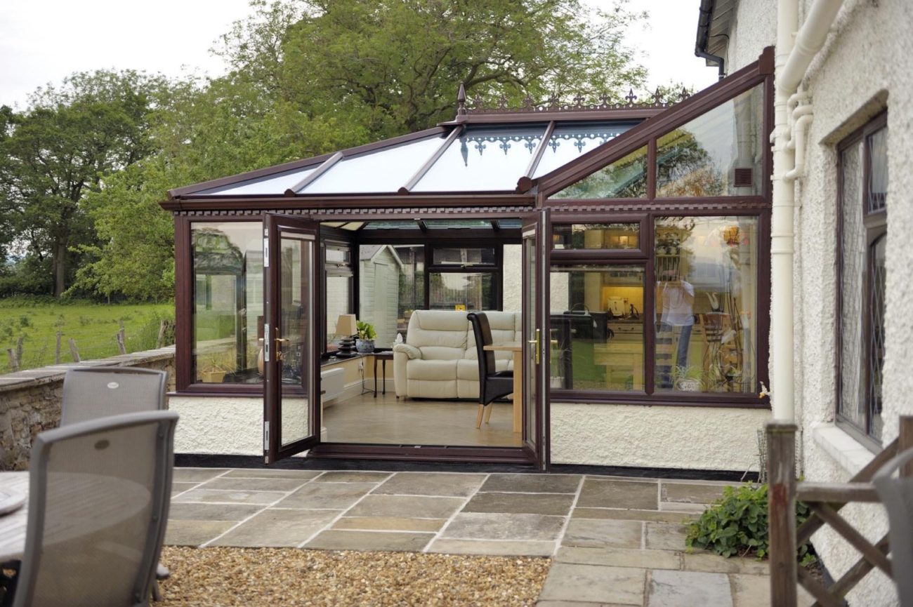 https://www.albionwindows.co.uk/wp-content/uploads/2020/04/P-Shaped-Conservatory-with-Glass-Roofs.jpg