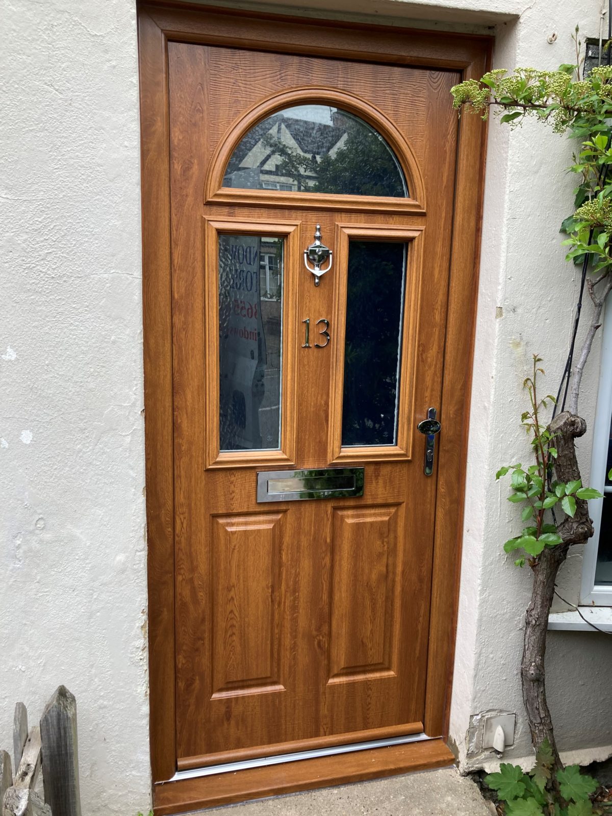 Stunning Endurance Composite Door In Golden Oak