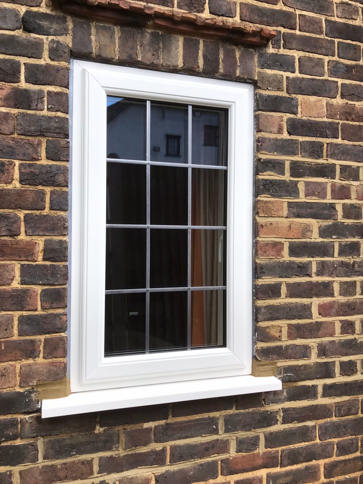 Rustique Ovolo Sculptured UPVC Window With Square Lead